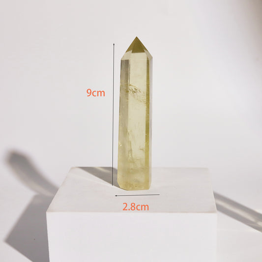 Brazilian yellow crystal tower 7-9 cm in size Transparent crystal Lucky yellow crystal.